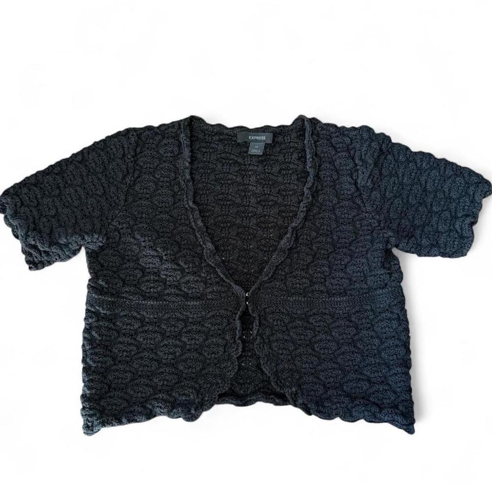 Express Knitted Cropped Cardigan with Front Clasp